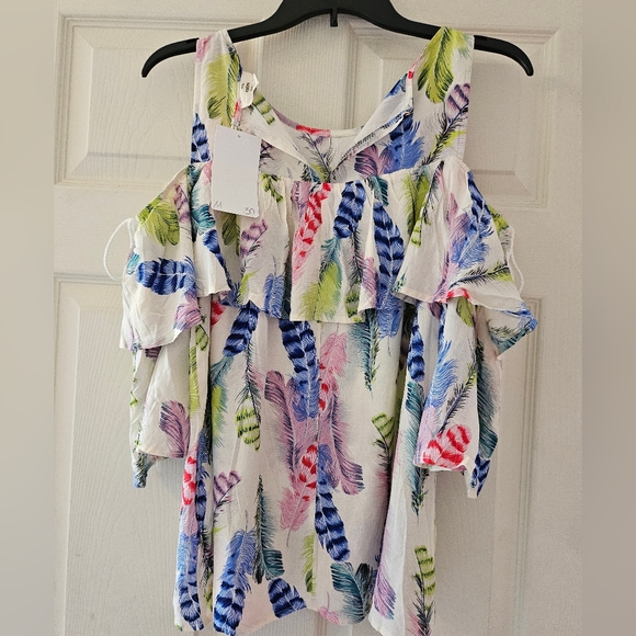 4/$15 Nwt Pretty Boutique Top - Picture 2 of 4